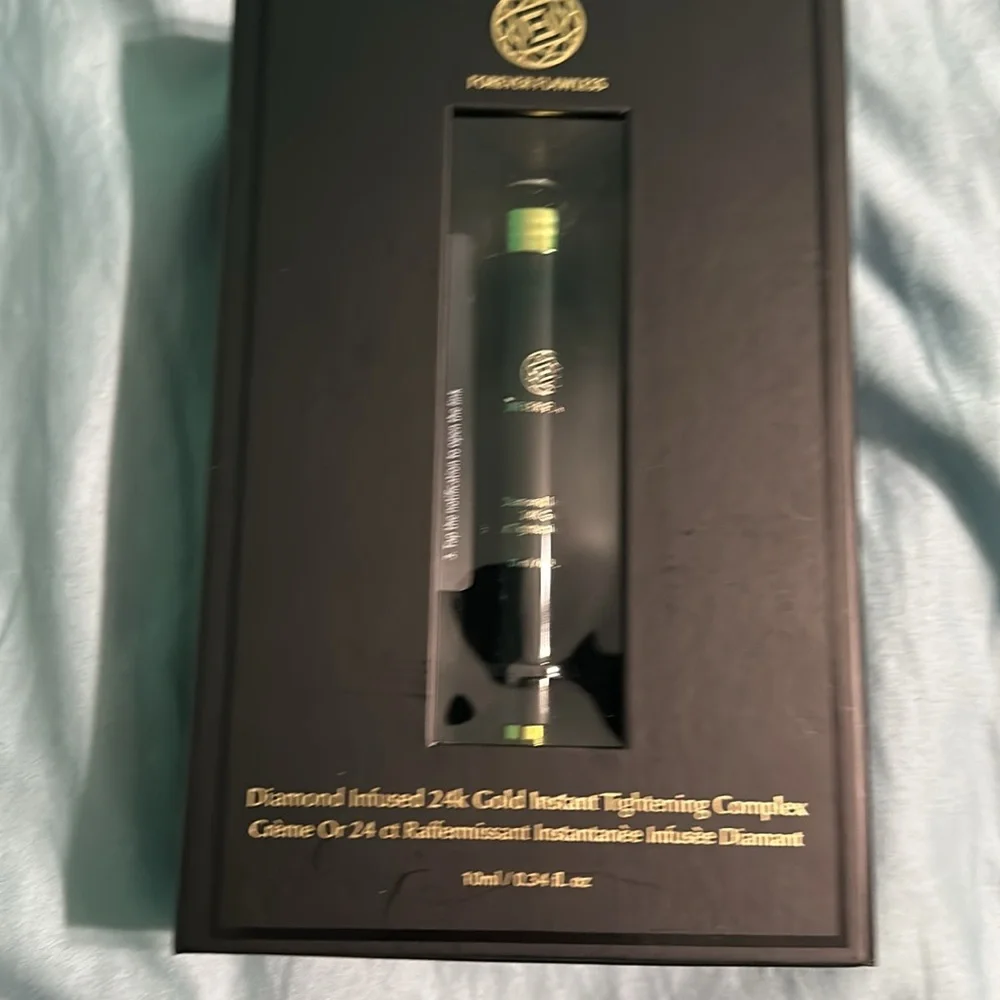 Forever Flawless Diamond Infused 24K Gold instant tightening complex - Picture 6 of 6